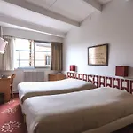Hotel Ours Blanc - Place Victor Hugo