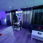 Cocoonspa Loveroom Jacuzzi