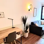 T2 Boheme - Balcon - Clim - Metro - Wifi
