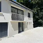 Elegante Maison De Ville Renovee