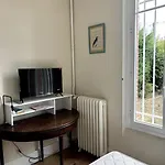 Studio Jardin A La Villa Odette