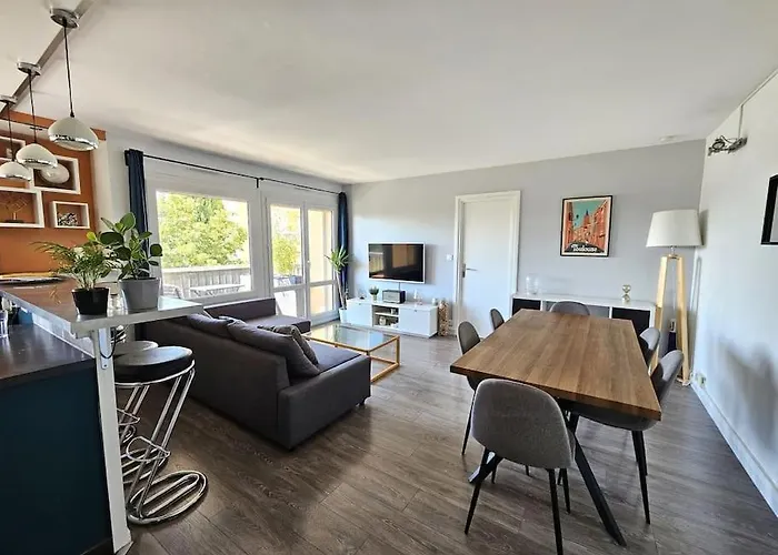 T2 Toulouse Centre - Metro, Parking, Balcon