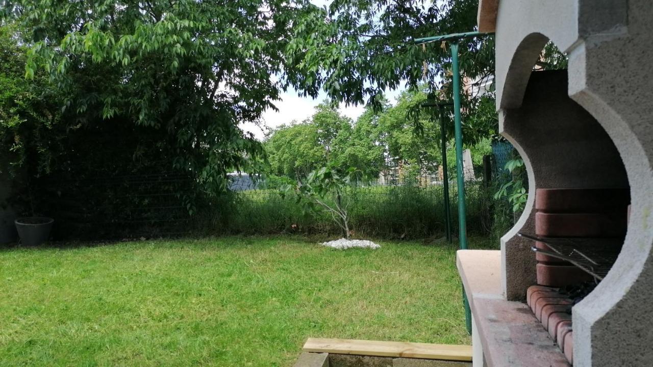Villa Maison Familliale Avec Jardin *