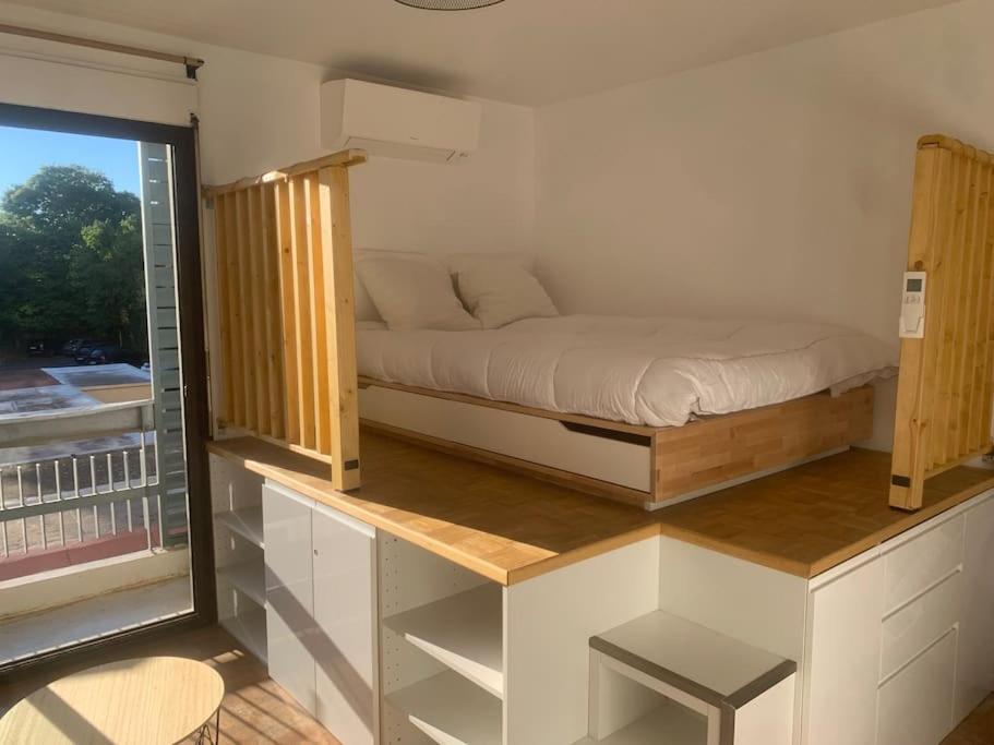Apartment Superbe T1 Refait A Neuf, Parking, Clim, Metro