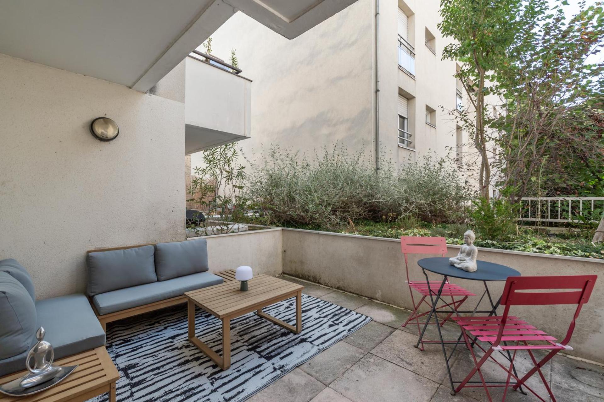 Apartment Place Dupuy, Clim, Parking, Terrasse