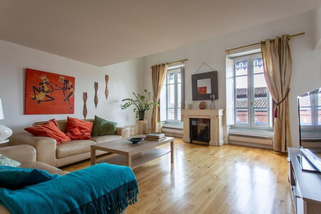 Duplex Spacieux Et Lumineux