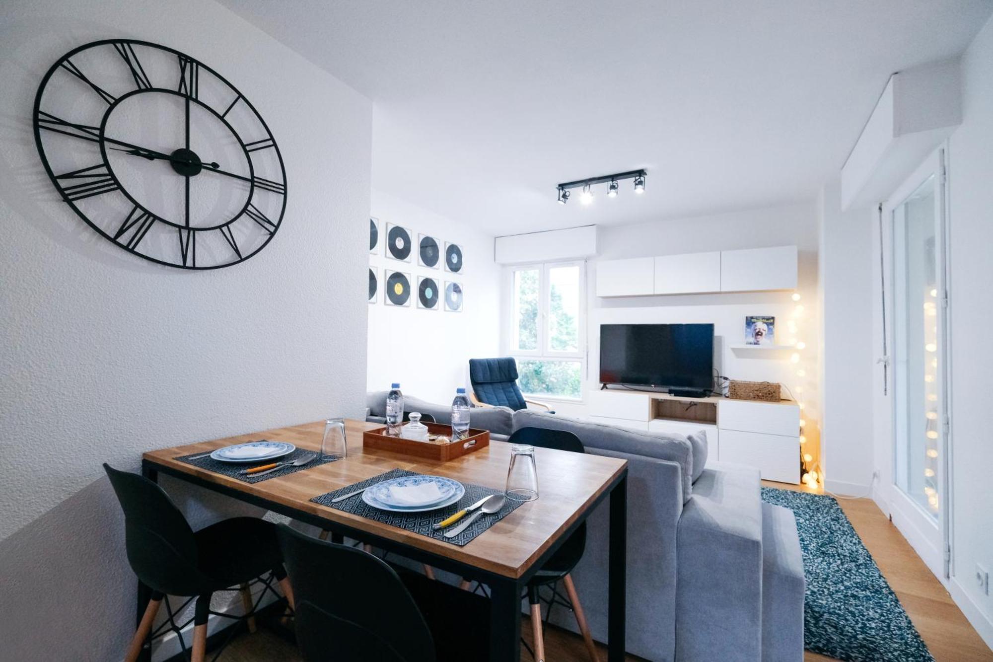 Apartamento Le Vinyle ~ Parking ~ Balcon ~ Centre-ville *