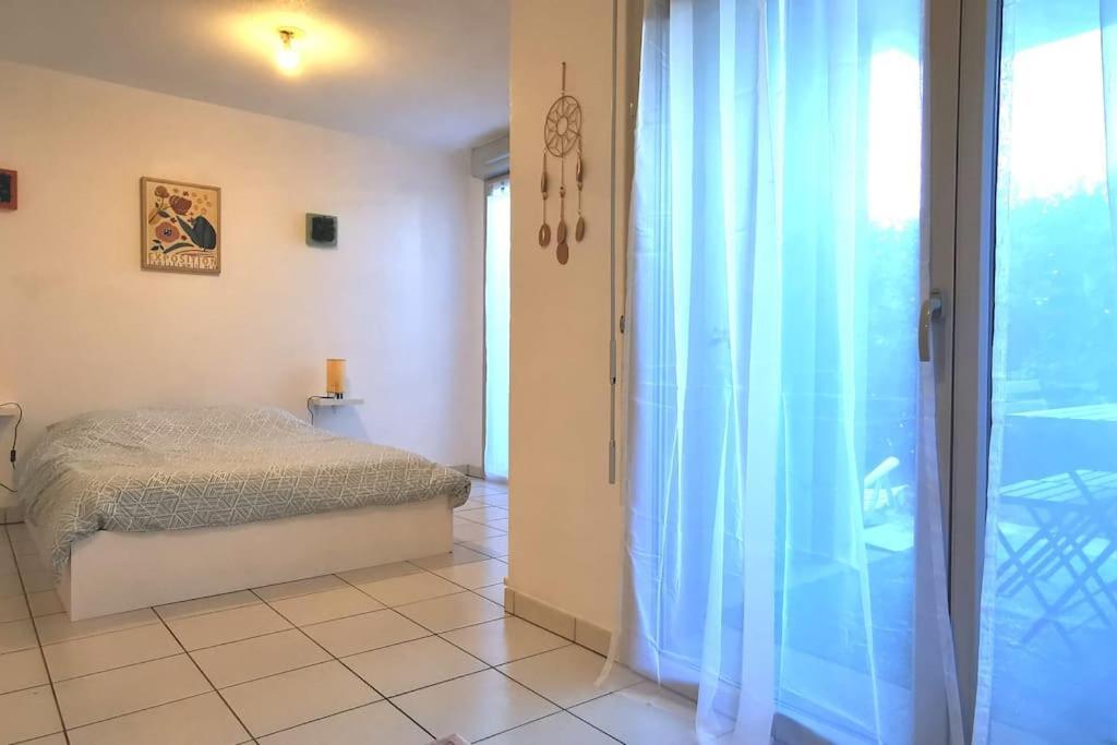 Grand Lumineux Et Sa Terrasse Au Calme Apartamento