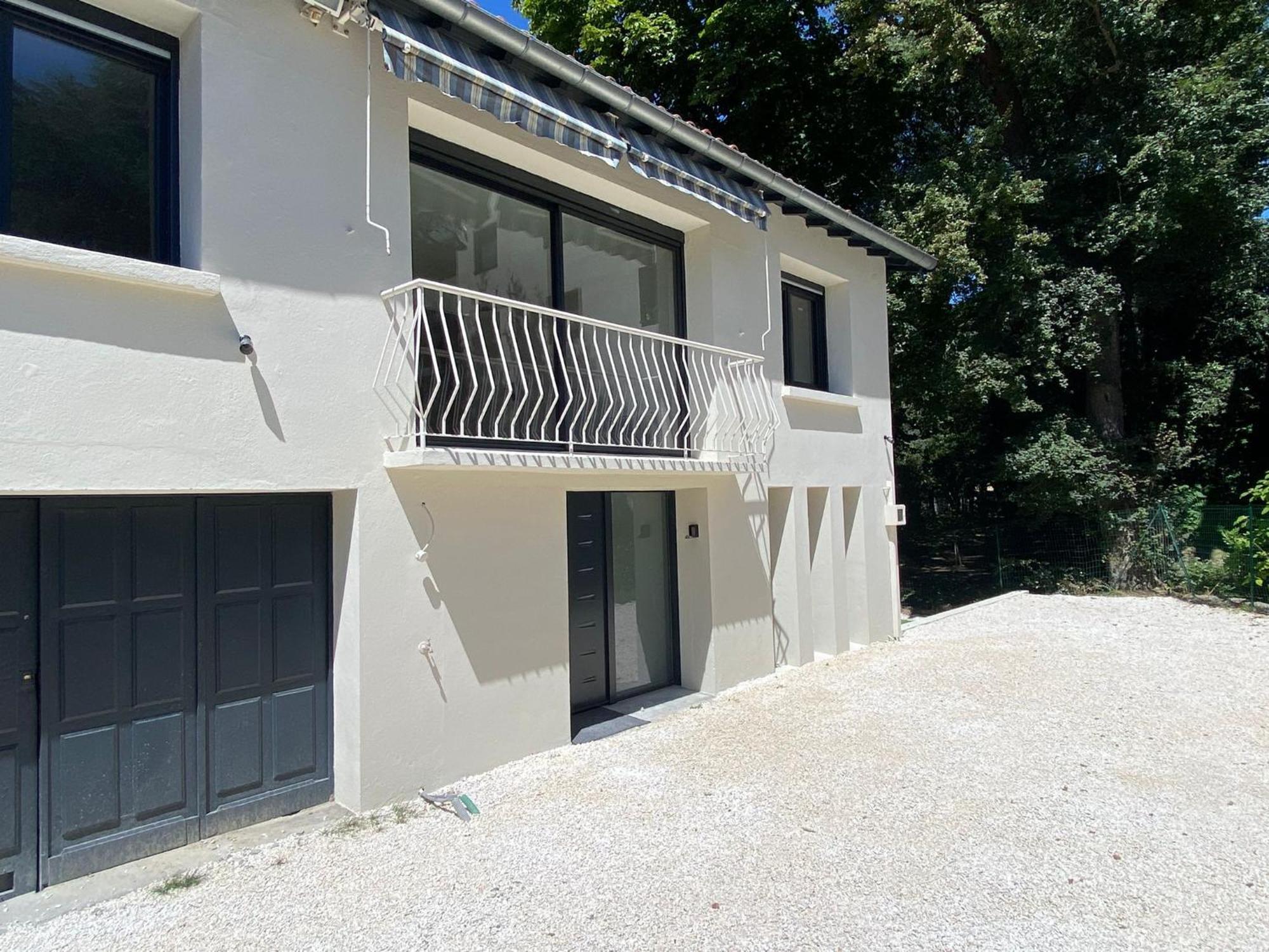 Сasa de vacaciones Elegante Maison De Renovee
