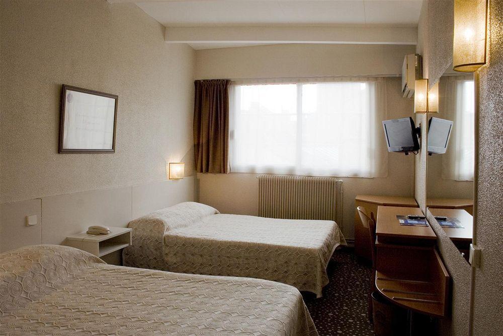 Hotel Ours Blanc - Place Victor Hugo 2* Toulouse
