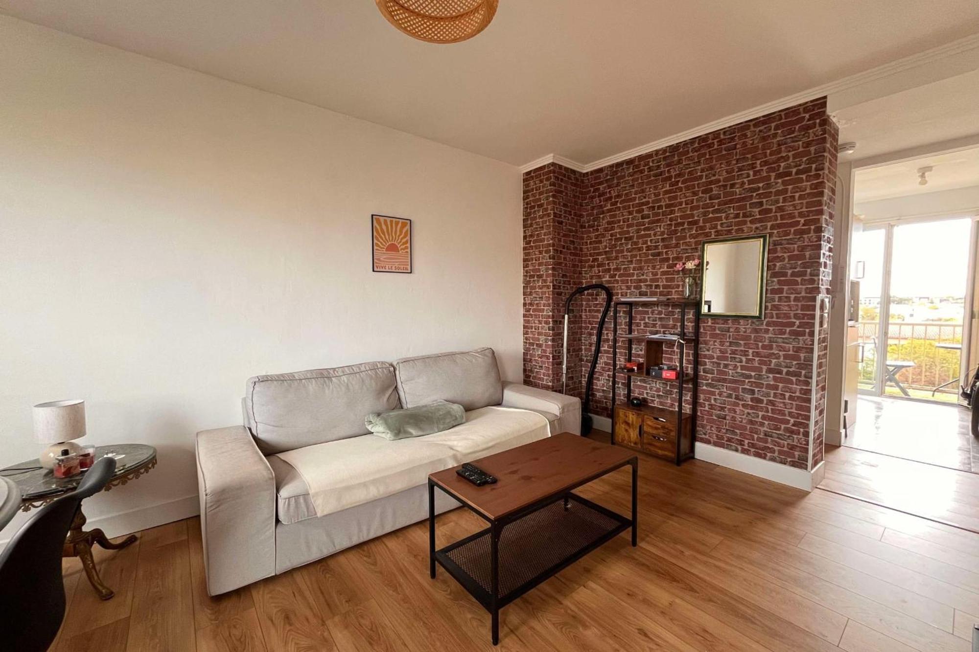 Housing Renovated Of 68 M2 - Appartement