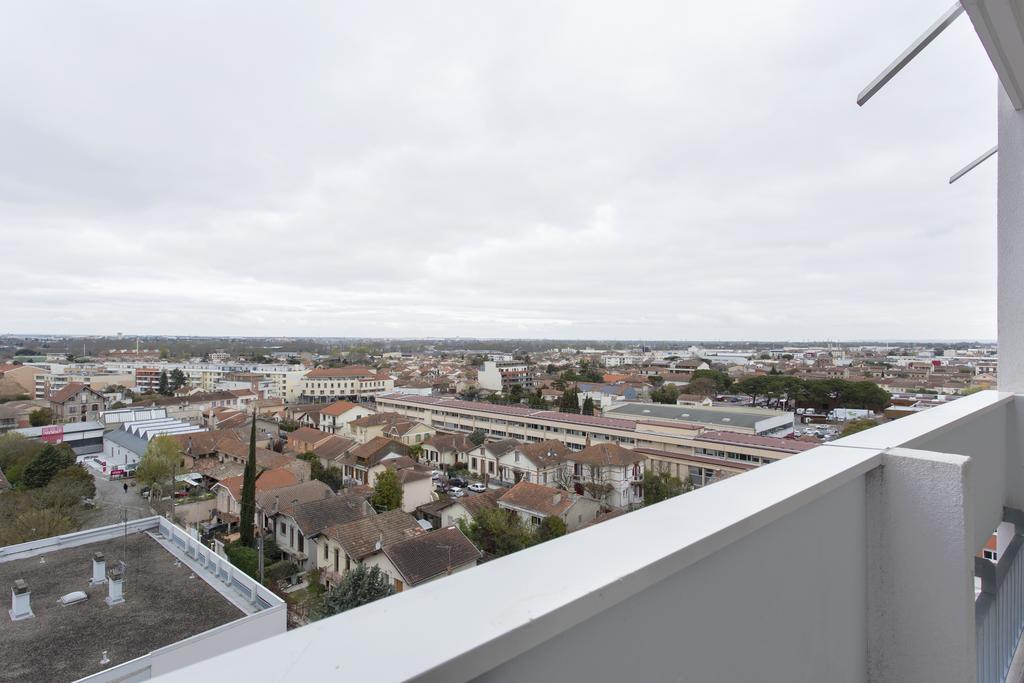 Nouvel Oasis 2 *