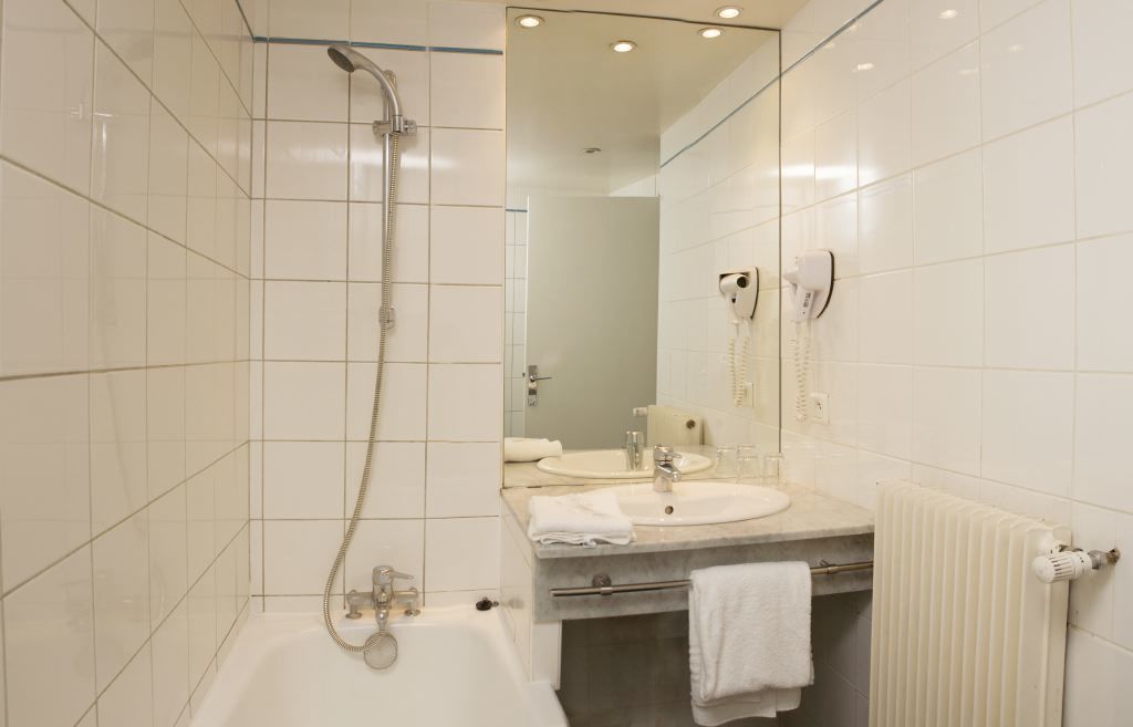 Hotel Ours Blanc - Place Victor Hugo Hotel Toulouse