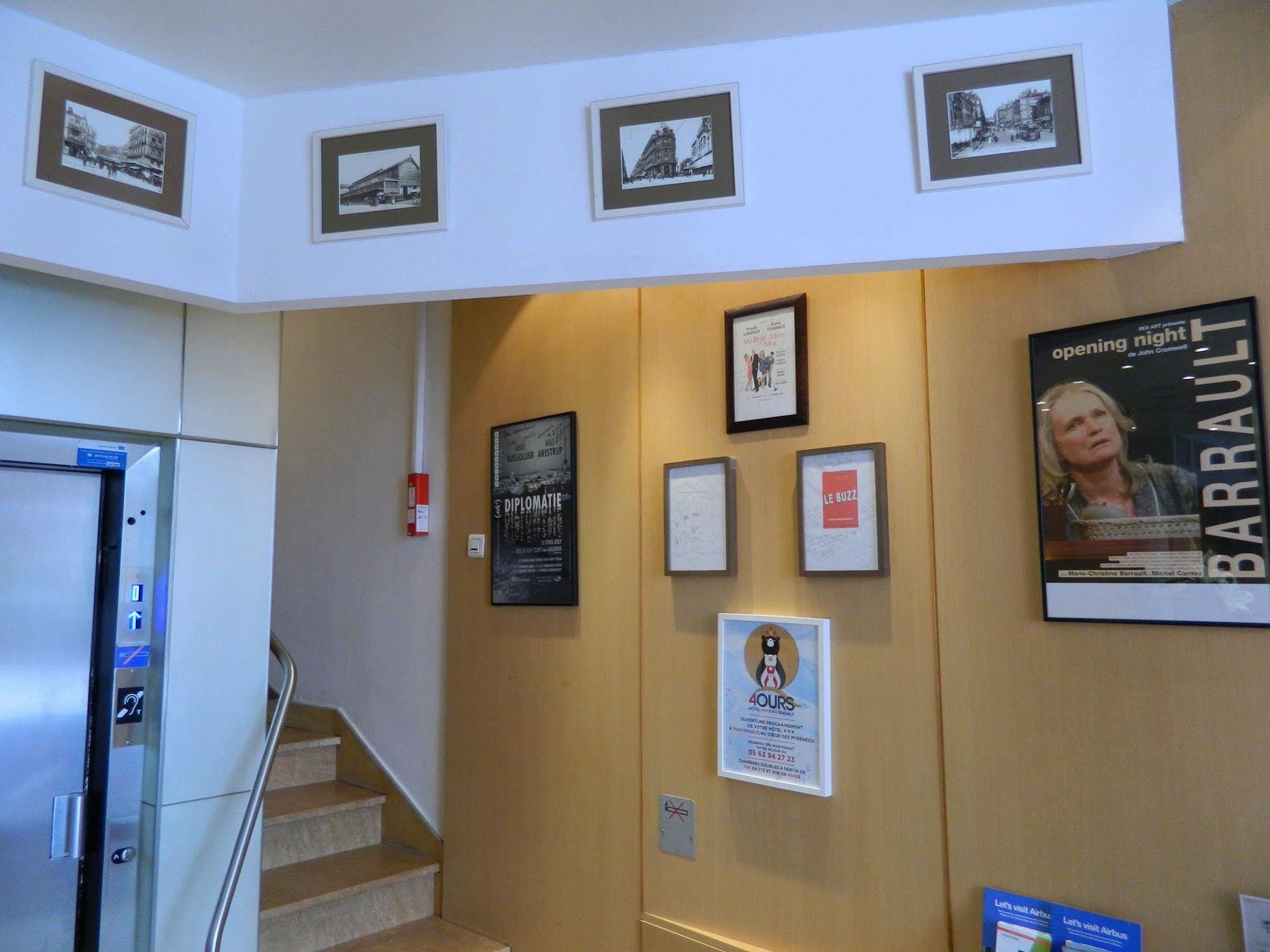 Hotel Ours Blanc - Place Victor Hugo Hotel