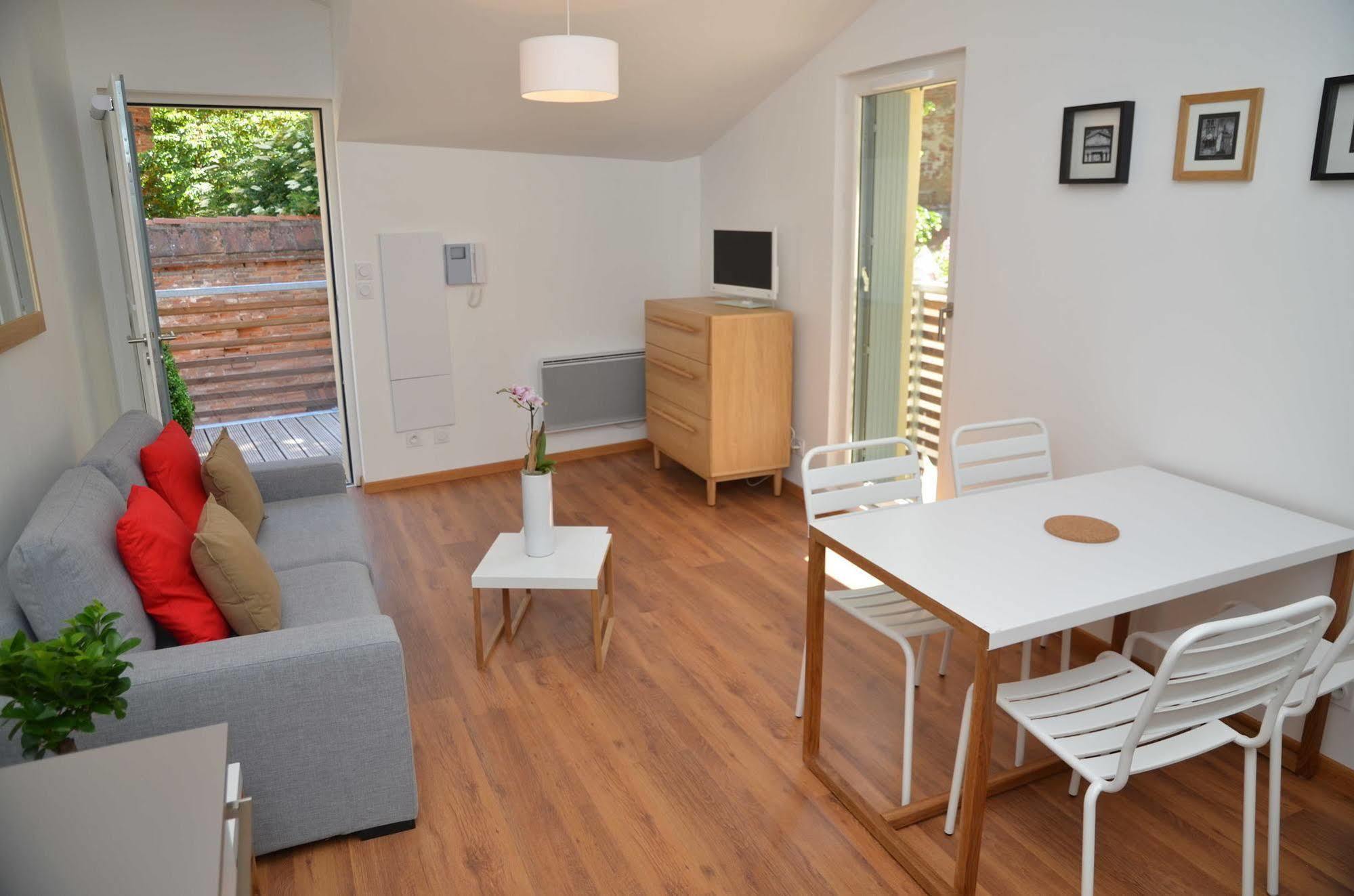 Le Clos Des Salins Apartamento *