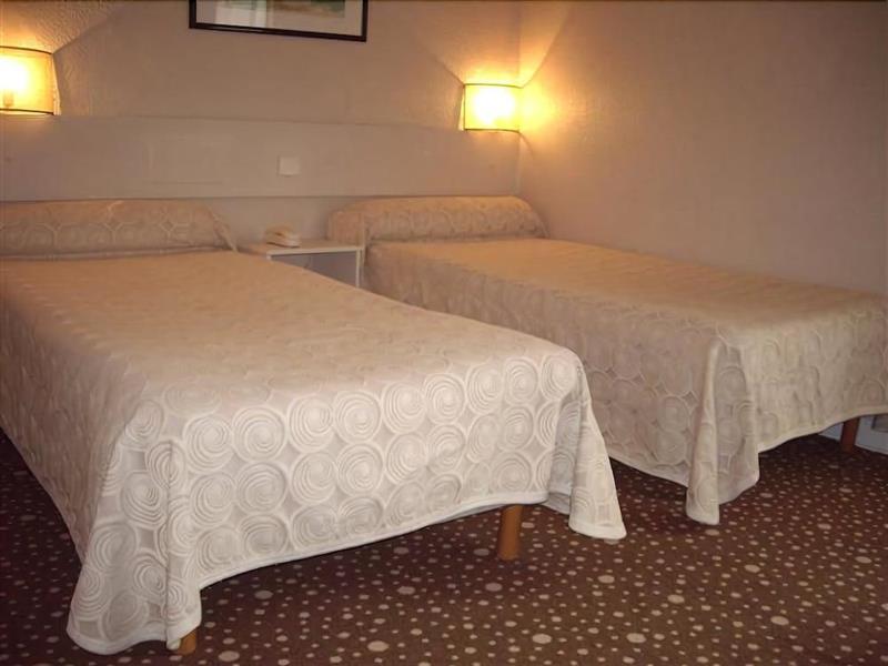 Hotel Ours Blanc - Place Victor Hugo Hotel