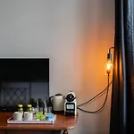 Hotel Une Chambre En Ville