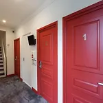 Hotel Une Chambre En Ville