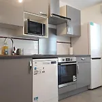 T3 Spacieux, Renove En 2020 -Pkg-Metro