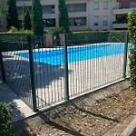 City Rose T2 ensoleillé-piscine-parking privé -fibre -balcon