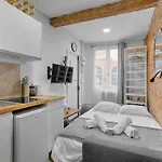 Getaway For 2 Beautiful Studio Near The Garonne