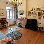 La Casa De Las Flores