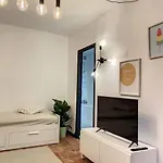 Ibiza -Sublime Studio Place De La Trinite- Netflix