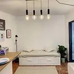 Ibiza -Sublime Studio Place De La Trinite- Netflix