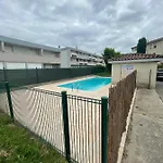 Studio Avec Terrasse - Piscine - Free Parking