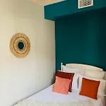 Appartement Climatise Avec Balcon Et Parking Prive