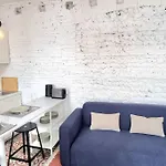 Grand Studio Avec Terrasse - Gare - Metro - Wifi