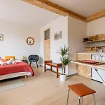 Quiet Architect-Designed Studio