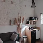 Studio Avec Jardin A 10 Mn A Pied Du Centre Ville