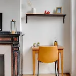 Studio Chic Et Lumineux, Garage, Wifi, Clim