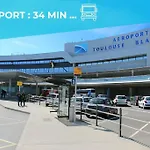 Toit Des Reves - Parking - Stadium