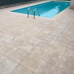 Studio Avec Terrasse - Piscine - Free Parking