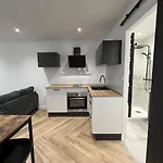 Le Superbe - Appartement Calme A Toulouse - Parking Prive - Proche Transports