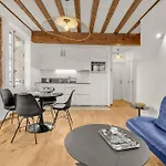 Frere Jacques - Appt Situe Plein Centre