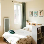 Bloom Living - T1 Standing - Hyper Centre