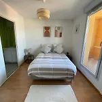City Rose T2, Climatisation,Parking Prive, Piscine, Wifi , Tout Confort