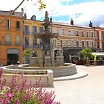 Toulouse-Cyprien, Typique A 10\' Capitole & Carmes