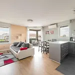T3 - 2 Places De Parking - Balcon - Climatisation
