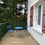 Villa La Libellule 5 Chambres 2 Sdb 2 Wc Grand Jardin Et Parking Prive