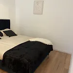 Charmant Appartement Avec Parking Et Metro