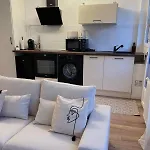 Charmant Appartement Avec Parking Et Metro