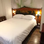 Arnaud Bernard Hotel