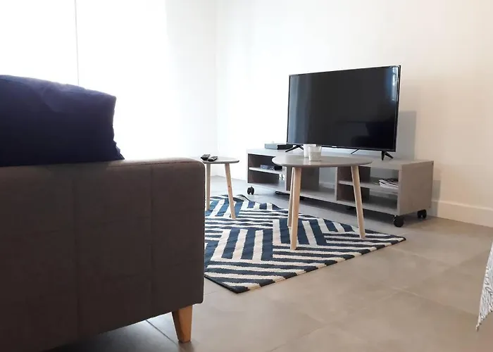 T3 Spacieux, Renove En 2020 -Pkg-Metro