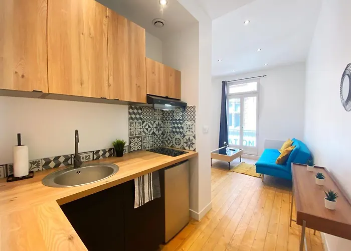 HYPERCENTRE 2 : appartement équipé et meublé