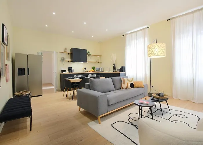 Expat Renting - Le Barcelone - Compans - Parking