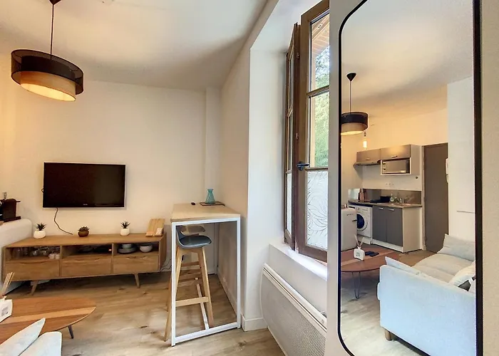 Ღ Le Cosy Brienne • T2 Au Centre-Ville Ღ Metro